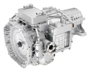 Motor TREMEC TR-9080 DCT con transmisión automática de 8 velocidades.