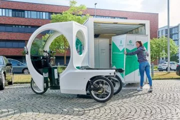 Vehículo eléctrico Rytle para el transporte urbano de carga, enfocado en la sostenibilidad.