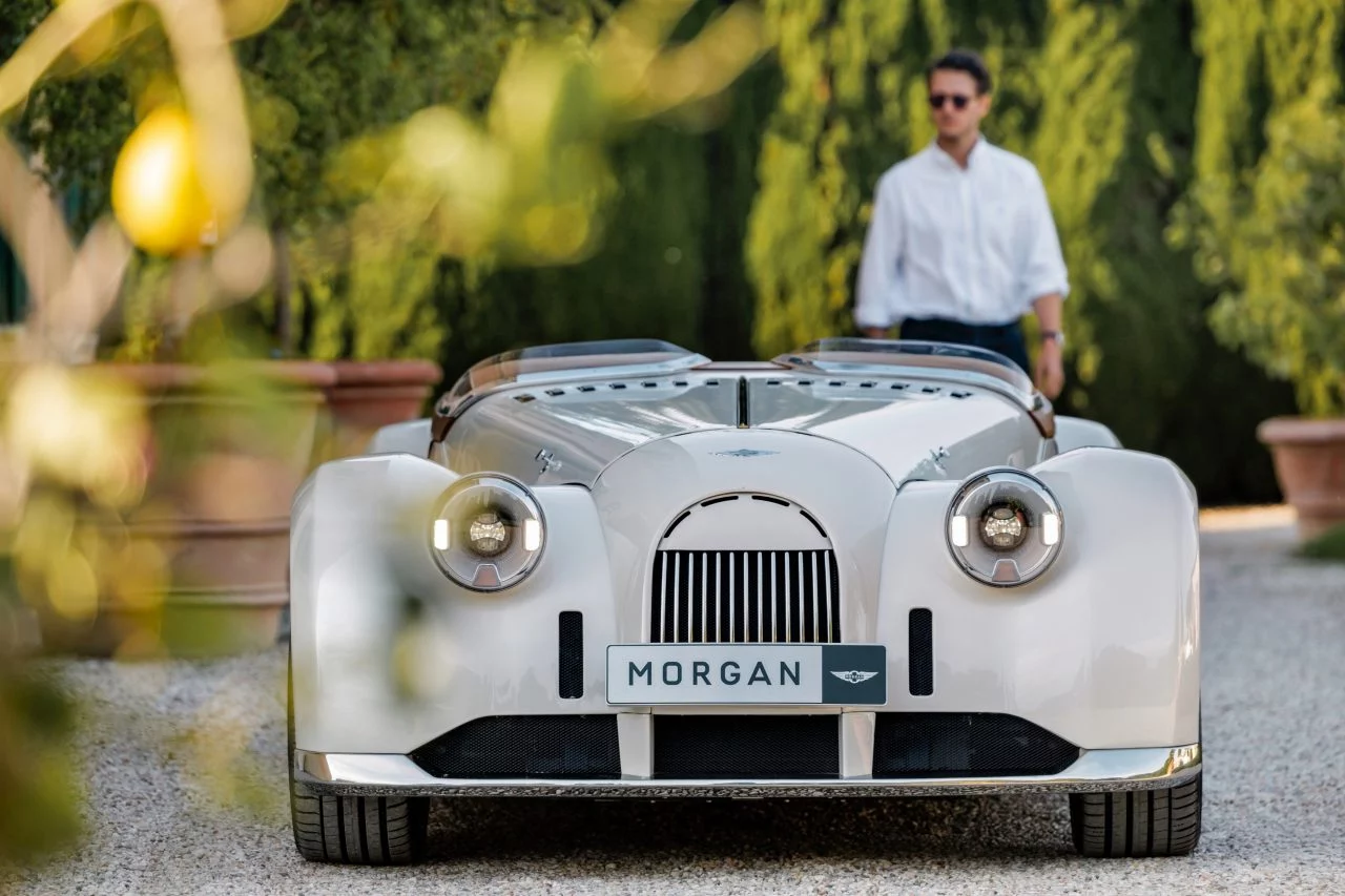 Barqueta de Morgan con diseño de Pininfarina que exuda clasicismo.