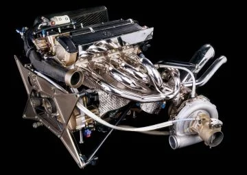 Motor BMW M12/13/1 turbo de Fórmula 1 con detallado trabajo de ingeniería