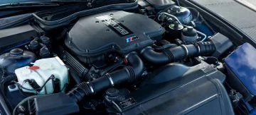 Un BMW Serie 8 equipado con el corazón de un M5, un injerto mecánico que promete altas prestaciones
