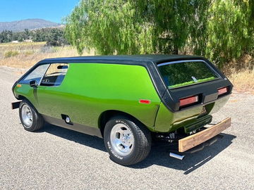 Furgoneta camper Brubaker Box con toques vintage y motor VW.