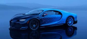Bugatti Chiron L'Ultime en tono azul y negro, majestuosidad sobre ruedas.