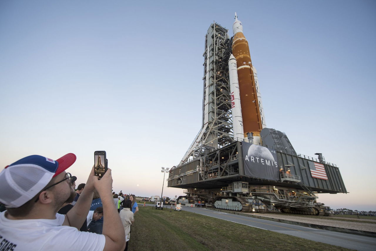 El NASA Crawler-Transporter, vehículo icónico del programa espacial.