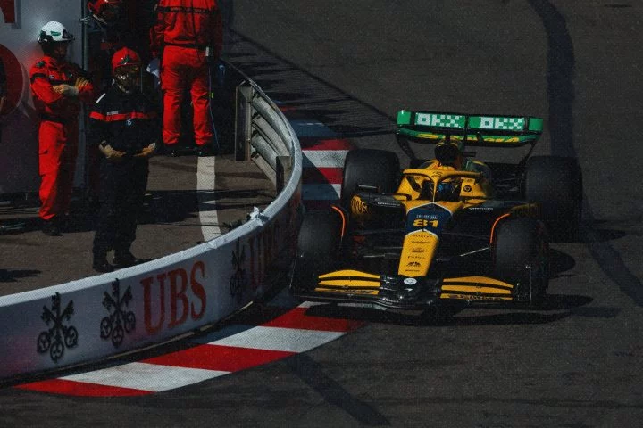 Monoplaza marca dominando curva en clasificación GP Mónaco