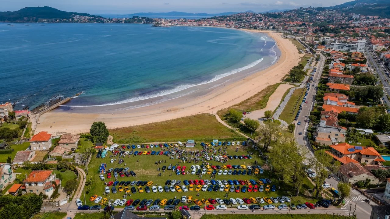 Vista panorámica de la costa, posible localización del evento de Renault Sport y Alpine.