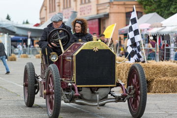 Renault Type K de 1905 en una recreación de rally histórico