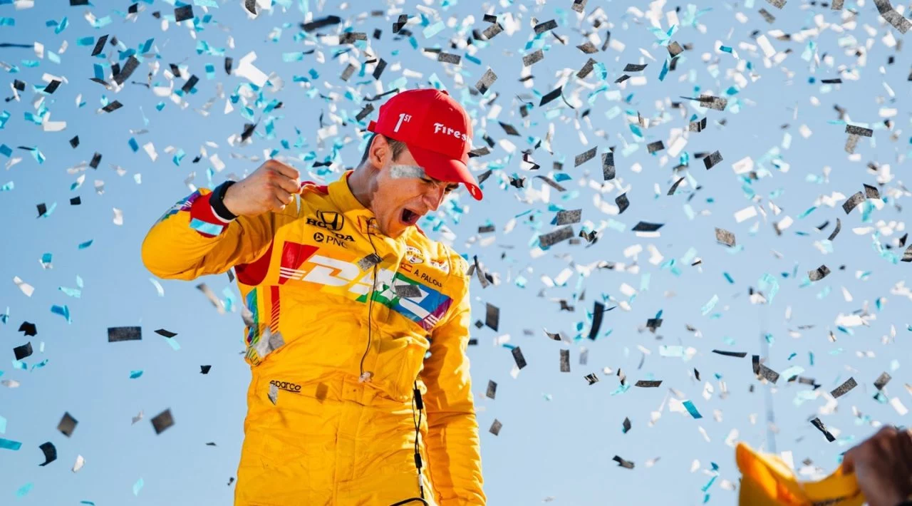 Álex Palou celebra victoria en Laguna Seca con Chip Ganassi Racing