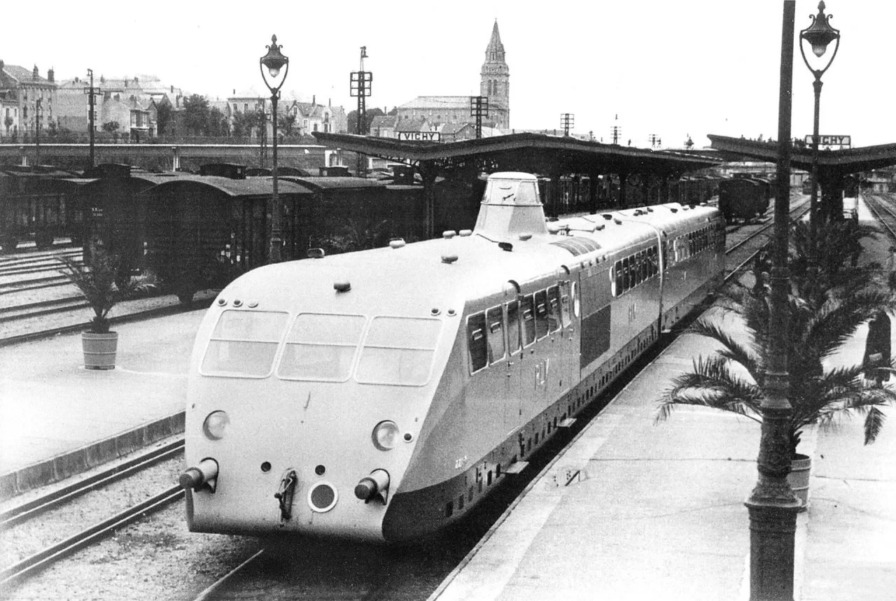 Innovador Autorail Bugatti Type 41 revolucionando el transporte en 1933