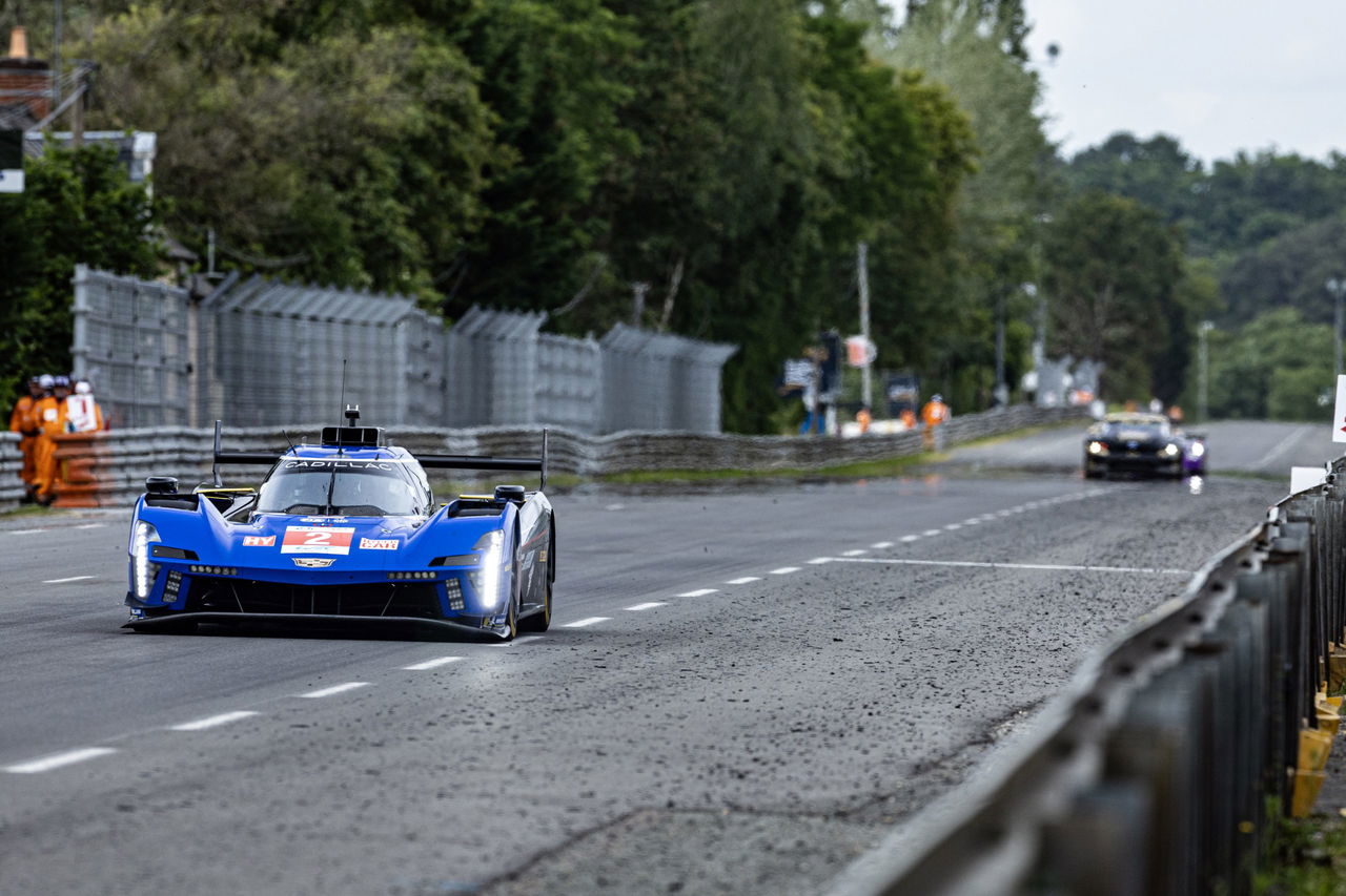 Prototipo de resistencia compite en Le Mans 2024