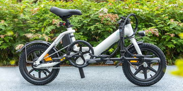 Ebike mini Fiido D3 Pro, diseño compacto para la movilidad urbana.