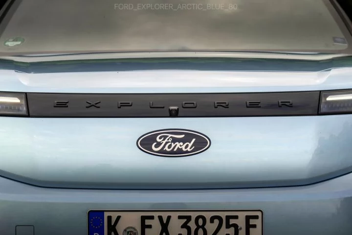 Ford Explorer 2024 muestra su diseño de trasera distintivo