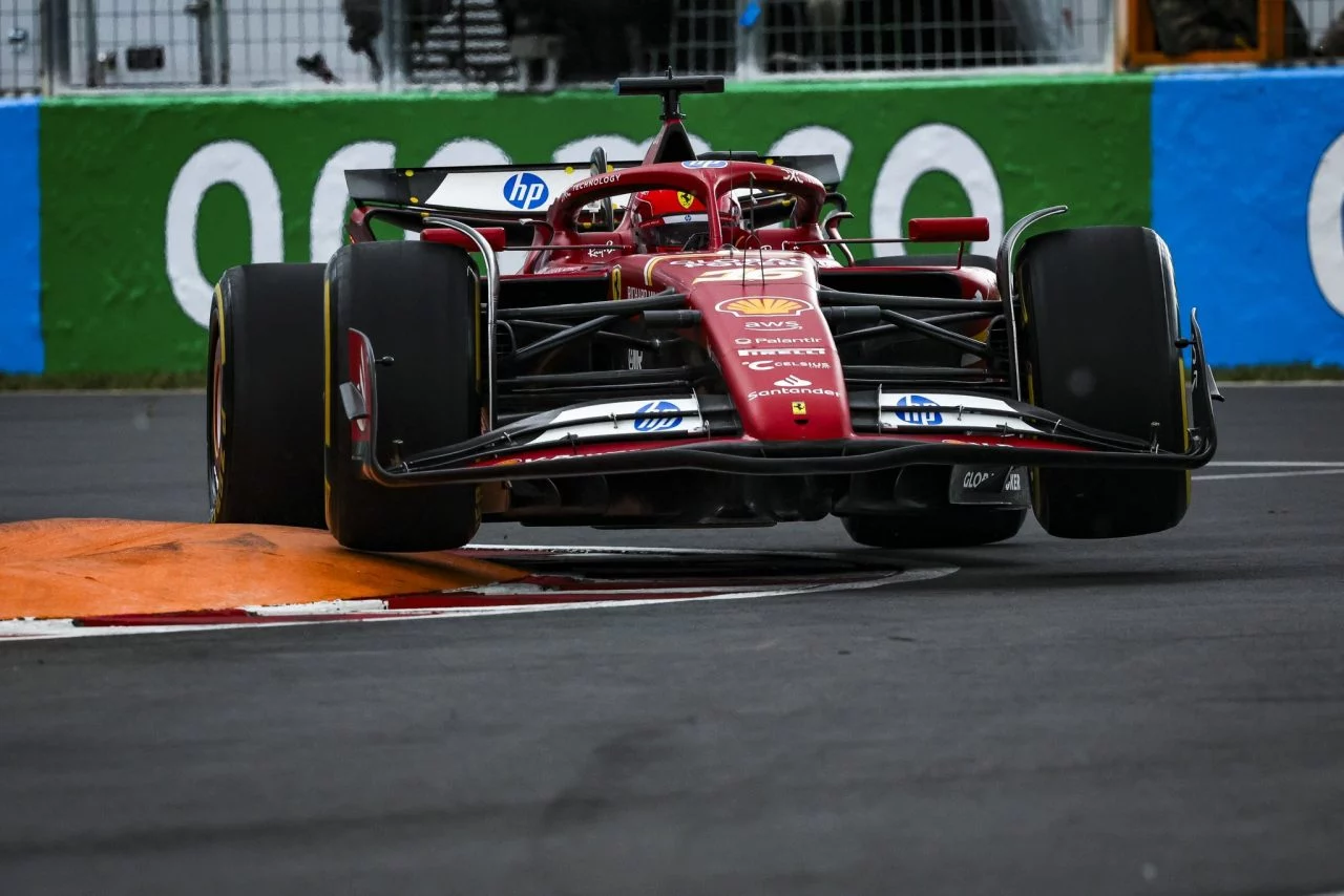 Fernando Alonso lidera en Canadá con su monoplaza.