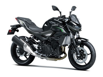 Vista lateral de la Kawasaki Z500 2024, óptima para iniciarse en el mundo de las dos ruedas.