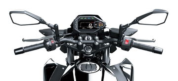 Vista detallada del cuadro de instrumentos de la Kawasaki Z500 2024.