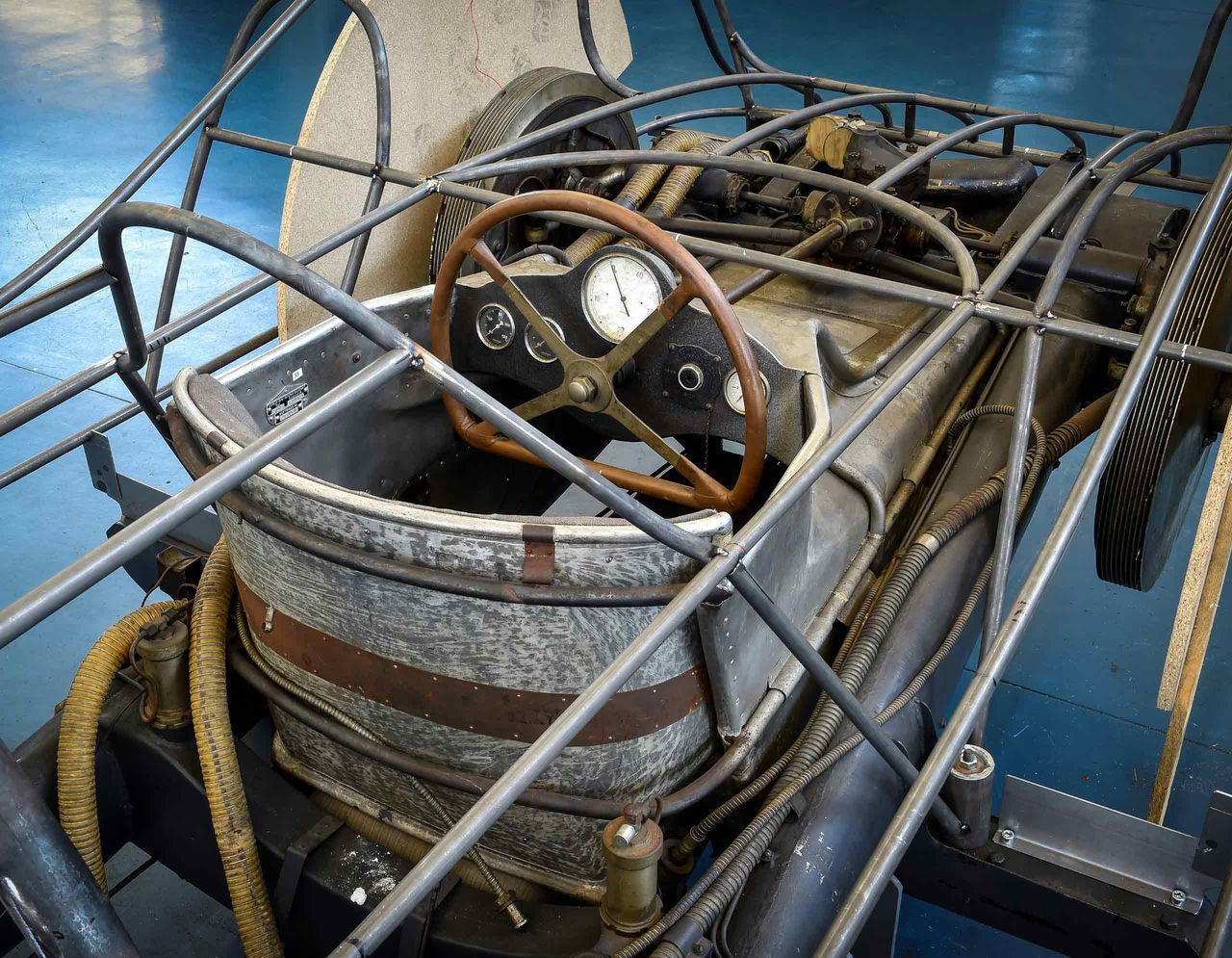 Vista del colosal motor de aviación de 44,5l del Mercedes T80 de 1939