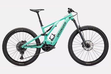 Imagen de la e-bike Specialized Turbo Levo Alloy en perfil lateral, destacando su diseño y acabados.