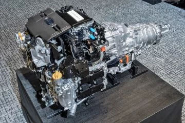 Motor bóxer híbrido Subaru, eficiencia y potencia.