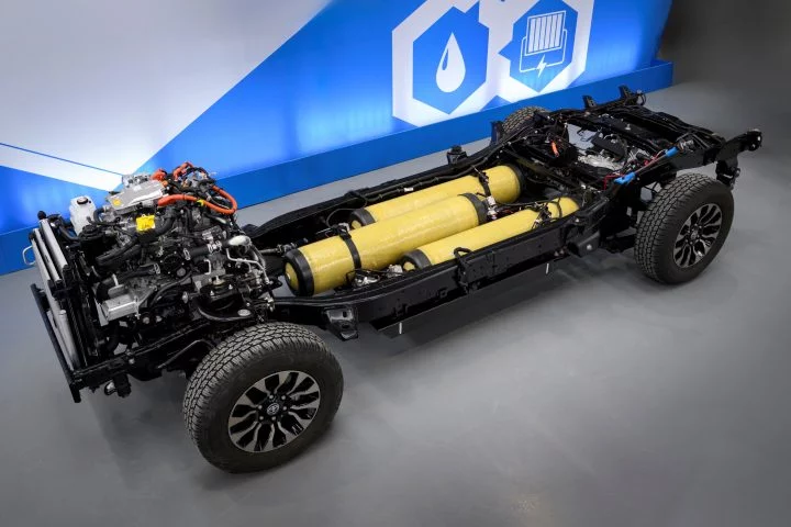 Toyota Hilux FCEV prototipo revelando la tecnología de hidrógeno