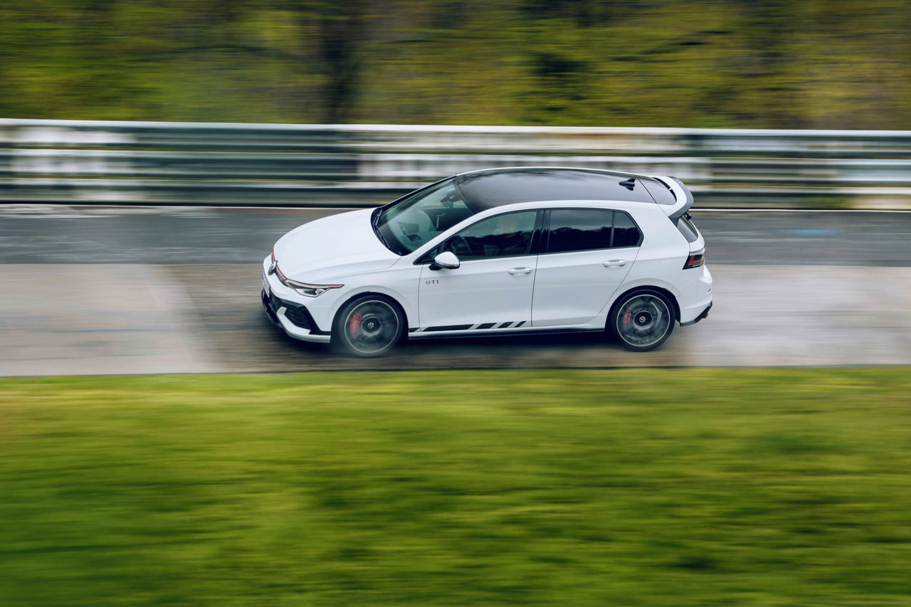 Volkswagen Golf GTI Clubsport en el circuito de Nürburgring