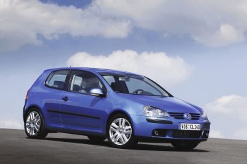 Volkswagen con motor SDI, ícono de durabilidad y eficiencia.