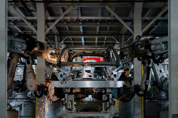 Imagen del motor de un Volvo, tecnología e innovación en detalle.