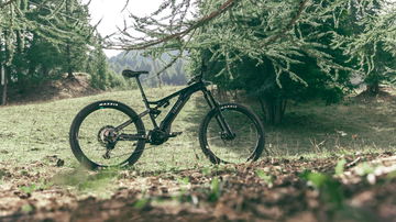 Yamaha de Enduro adaptada a ebike All Mountain con motor eléctrico.