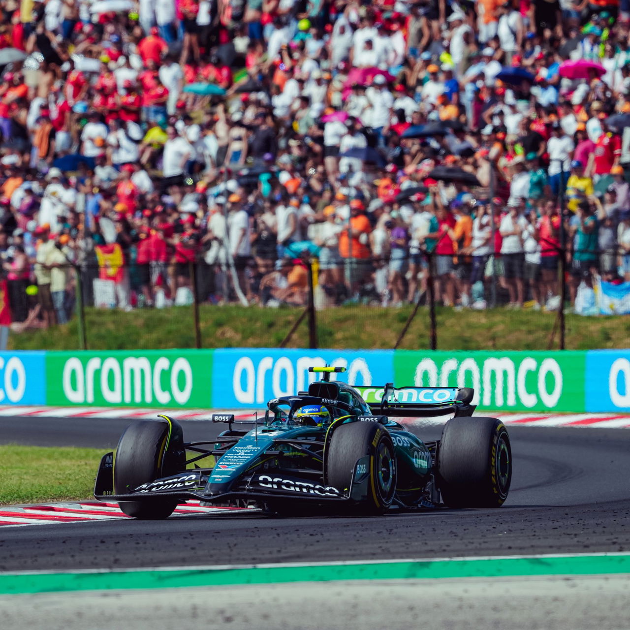 Alonso luchando en el GP de Hungría con su monoplaza