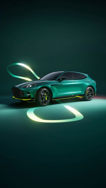 Aston Martin DBX707, fusión de lujo y potencia deportiva.