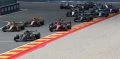 Monoplazas F1 disputando emocionante carrera sprint