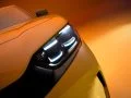 Primer plano del faro LED de alta definición del nuevo Ford Capri 2025