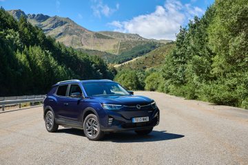 Vista lateral del nuevo modelo de KGM, manteniendo la esencia de SsangYong.