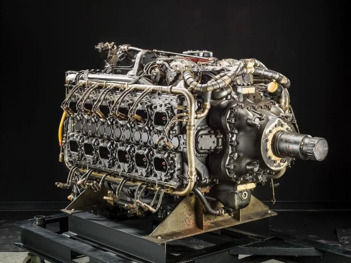 Motor Napier Sabre, 24 cilindros combinados para prestaciones legendarias.