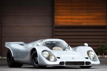 El legendario Porsche 917 adaptado para uso en carretera.