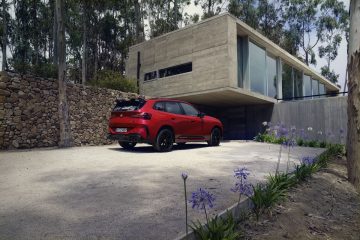 Vista lateral del BMW X3 M con acabado performance, elegancia y deportividad.