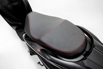 Vista cenital asiento Morbidelli MBP SC 125 LX, ergonomía y confort