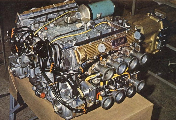 El innovador motor BRM H16, potencia y complejidad en estado puro.