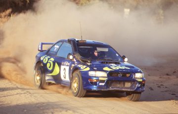 Subaru Impreza WRC en acción, ejemplo icónico de la era dorada del rally