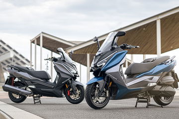 Scooters urbanos con promoción de 700€, superando los 23 CV de potencia.