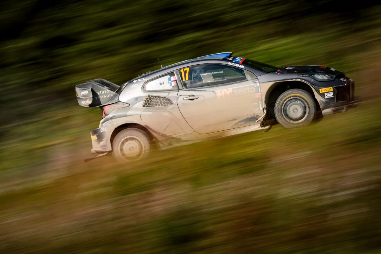 Toyota Yaris WRC en acción durante el Rally de Finlandia