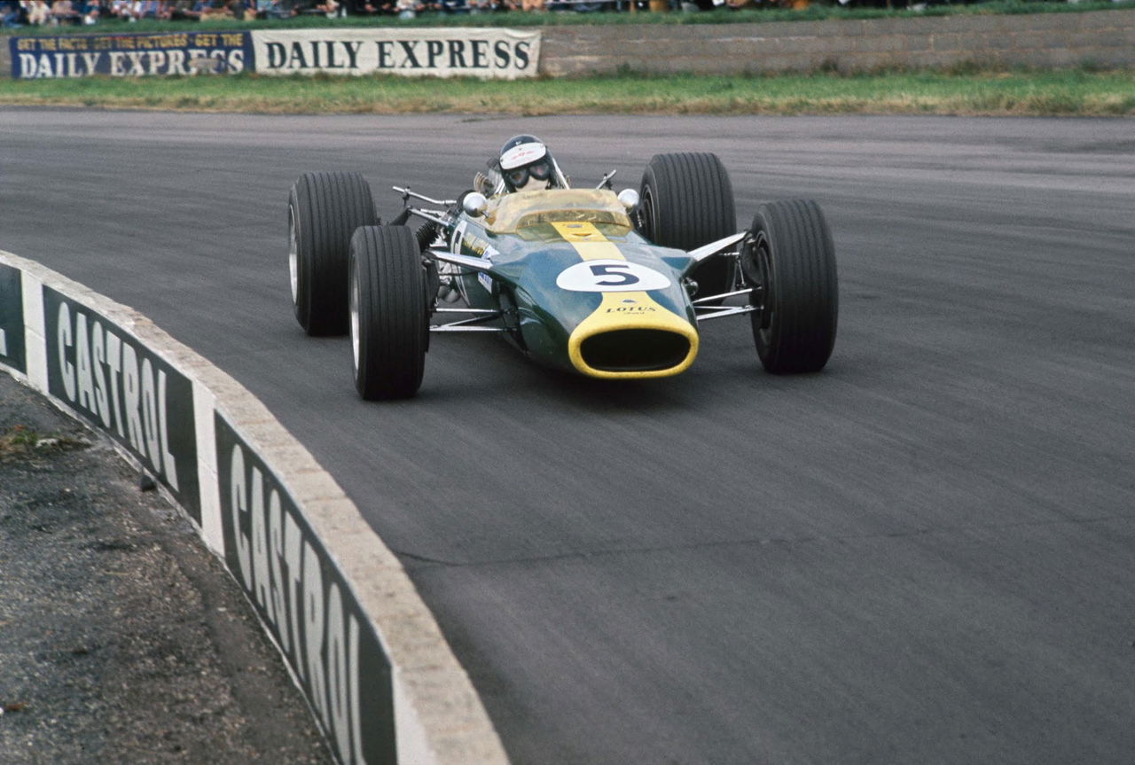 Lotus de Jim Clark batiendo récords en la F1 de 1967