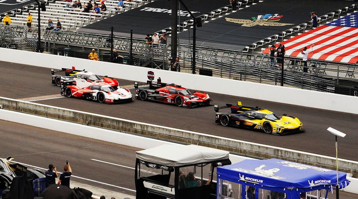 Prototipos GTP compitiendo en el mítico circuito de Indianapolis.