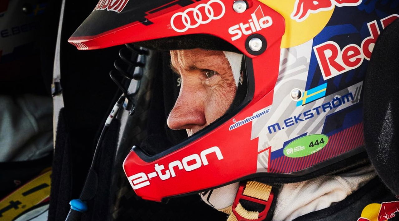 Mattias Ekström al volante, concentración palpable, fin de una era con Audi.