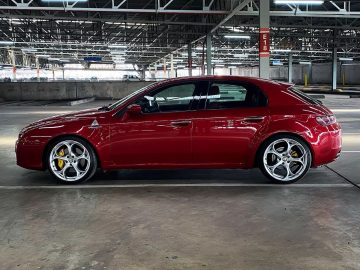 El Alfa Romeo Brera en su máximo esplendor, estética y diseño italiano.