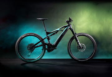 Ebike futurista Bianchi con batería 750 Wh y motor Bosch.