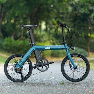 Bicicleta eléctrica plegable, diseño minimalista, ideal para la movilidad urbana.