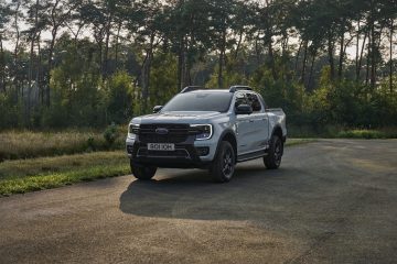 El nuevo Ford Ranger PHEV Stormtrak presenta un diseño robusto y aventurero.