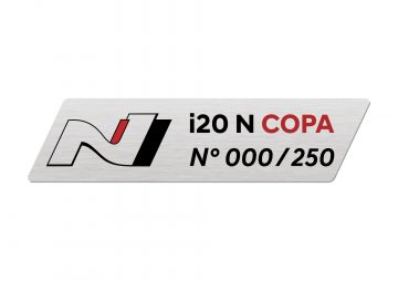 Placa distintiva Hyundai i20 N Copa: edición limitada.