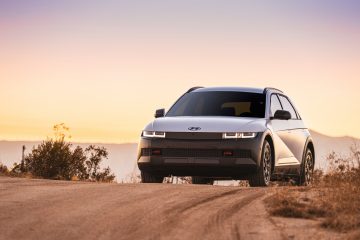 El Hyundai Ioniq 5 XRT en su hábitat off-road, mostrando su lado aventurero.