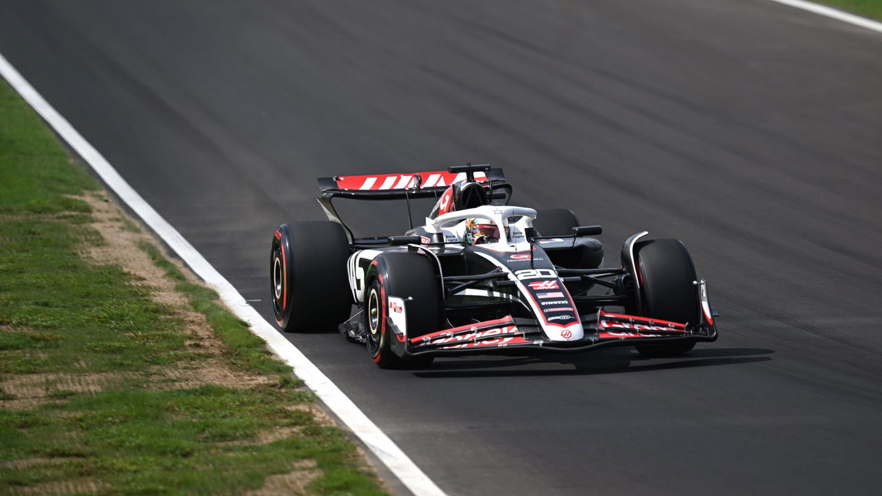 El Haas F1 de Kevin Magnussen en acción durante la temporada 2024.